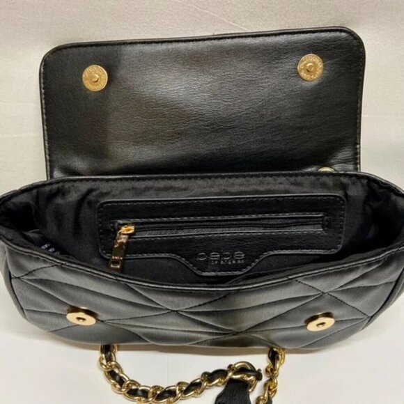 Bebe Gia Crossbody Shoulder Bag Quilted Faux Leather Gold Chain Strap Logo GUC - Picture 7 of 15